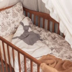 Jollein Baby Dekbedovertrek Met Sloop 100x135/140cm Pimpelmees - Forest Animals -Jollein 1200x1200 151