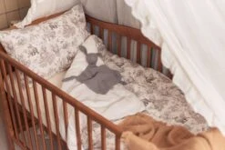 Jollein Baby Dekbedovertrek Met Sloop 100x135/140cm Pimpelmees - Forest Animals -Jollein 1200x800 200