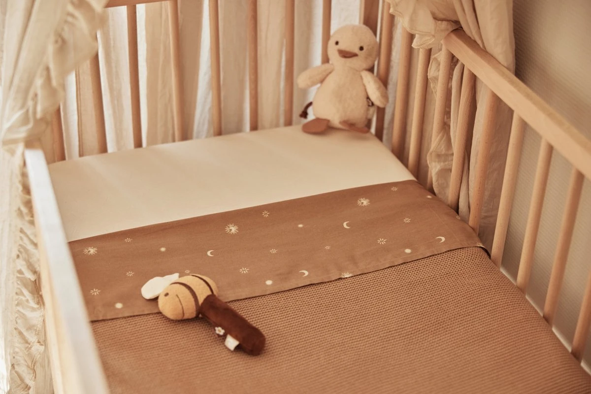 Jollein Baby Laken Wieg 75x100cm Stargaze - Biscuit 8 Jollein Baby Laken Wieg 75x100cm Stargaze - Biscuit - Afbeelding 6