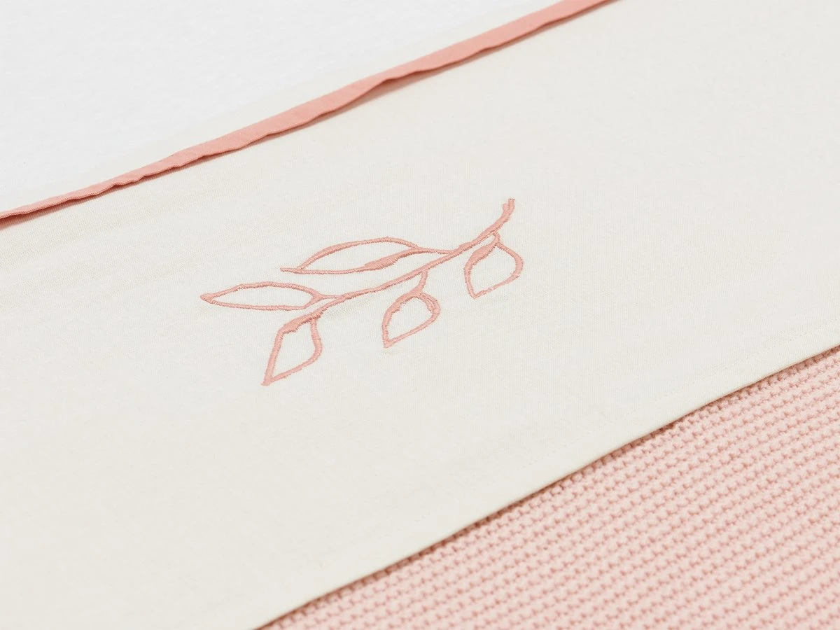 Jollein Baby Laken Ledikant 120x150cm Meadow - Rosewood 4 Jollein Baby Laken Ledikant 120x150cm Meadow - Rosewood - Afbeelding 2