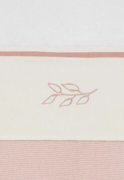 Jollein Baby Laken Ledikant 120x150cm Meadow - Rosewood 21 Jollein Baby Laken Ledikant 120x150cm Meadow - Rosewood -Jollein 830x1200 118